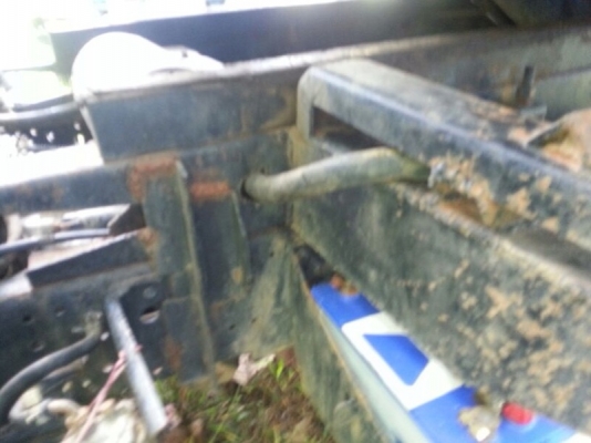 รถอีซูซุ 6 ล้อดั้ม NQR 150 แรงม้า ปี 48  ( ขาย 3 คัน )  สนใจติดต่อ  081 - 6079515