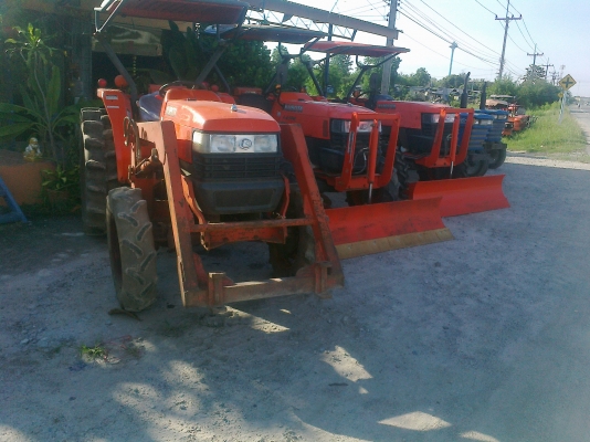 ขายรถไถ หลายขนาด เก่านอก เก่าไทย ราคาเป็นกันเอง