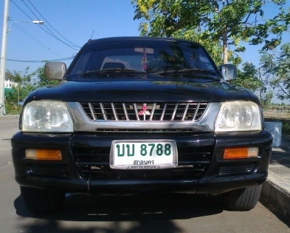 สตราด้าแค็ปปี96 STRADA L200  MEGA CAB ทะเบียนสวย ลดราคาไหม่ครับ