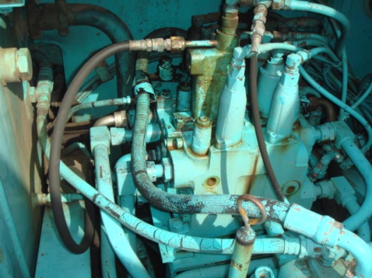 ขายด่วน KOBELCO SK200-2  มาร์คไฟว์  เก่าญี่ปุ่นยังไม่ได้ใช้งานในไทย สภาพสวย เครื่องปั้มดี  เอวแน่น ไฟฟ้าครบ