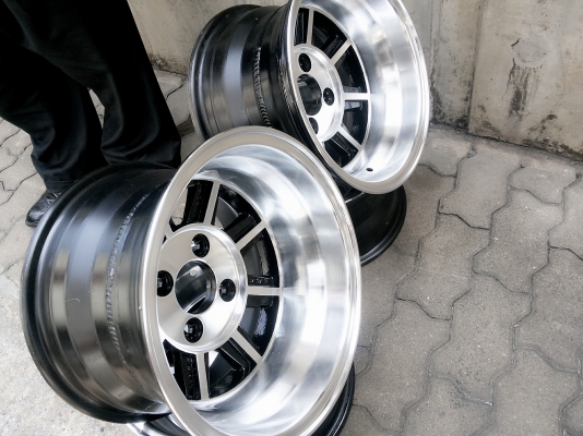 ขาย ล้อ ฮายาชิ  ขอบ 13 กว้าง 8-8.5  4/114