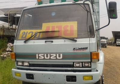 ขาย Isuzu FXZ สิบล้อสองเพลาดั้มพ์ เครื่อง 240 แรง สวยพร้อมใช้ โทร 088-4501277 ขาย Isuzu FXZ สิบล้อสองเพลาดั้มพ์ เครื่อง 240 แรง สวยพร้อมใช้ โทร 088-4501277