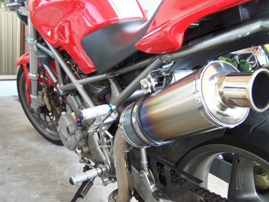 ขาย สองคัน ducati m400 ปี2001 และ Vespa ปี64 คับ ราคาถูกสุดๆ แสนห้าเท่านั้น 0876767149 โทรเลย