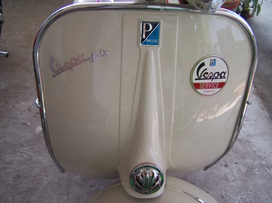 ขาย สองคัน ducati m400 ปี2001 และ Vespa ปี64 คับ ราคาถูกสุดๆ แสนห้าเท่านั้น 0876767149 โทรเลย