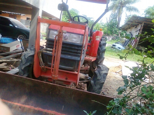 ขายด่วน..รถไถ KUBOTA L3408 DI เลขไมล์ 2600 ชั่วโมง สภาพใหม่ทั้งคัน รถสวย พร้อมใช้งาน แถมใบดันหน้า และ จอบหมุน ตราช้าง.