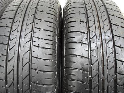 ขายยาง BRIDGESTONE B250 ปี2711(1ชุด) 185/65/15 ราคา 3,200 ดูของแถวปากเกร็ด สนใจติดต่อ 090-676-4651 เบียร์ครับ