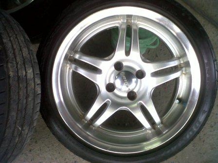 ขายแม็กพร้อมยาง แม็กLenso ขอบ16"พร้อมยางDunlop ซีรรี่ยาง195/45/16 สัปดา26ปี2011