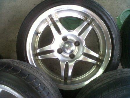 ขายแม็กพร้อมยาง แม็กLenso ขอบ16"พร้อมยางDunlop ซีรรี่ยาง195/45/16 สัปดา26ปี2011