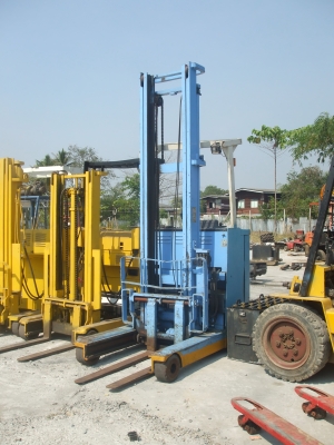 ขายรถยกโฟล์คลิฟท์ ยี่ห้อTCM ไฟฟ้ายืนขับ