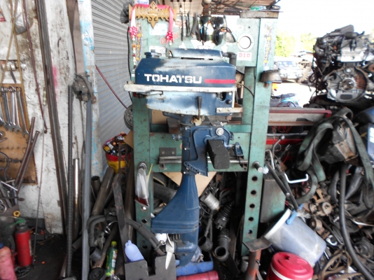 ขายเครื่องเรือ tohatsu เสื้อลม 4 เเรงดี