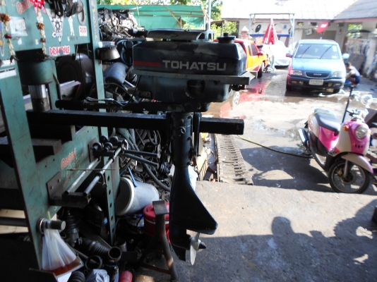 ขายเครื่องเรือ tohatsu เสื้อลม 4 เเรงดี