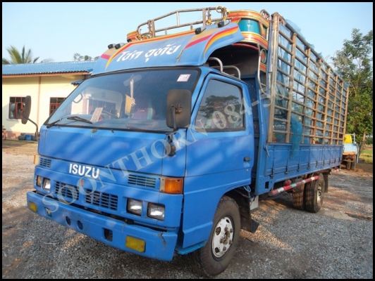 ขายด่วน รถบรรทุก 6 ล้อ ISUZU NPR 110 แรง ยาว 5 เมตร คอกสูง รถสวยพร้อมใช้งาน ราคาสุดคุ้ม