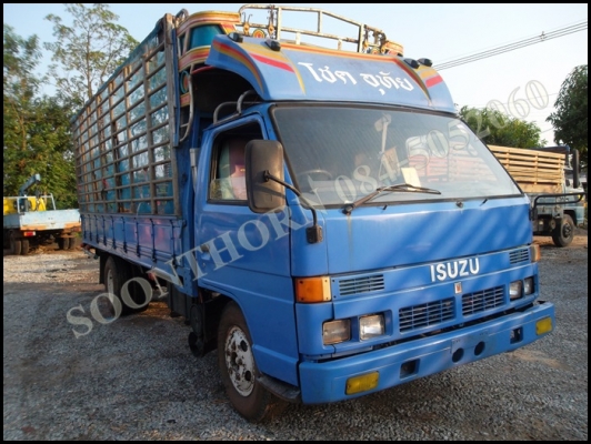 ขายด่วน รถบรรทุก 6 ล้อ ISUZU NPR 110 แรง ยาว 5 เมตร คอกสูง รถสวยพร้อมใช้งาน ราคาสุดคุ้ม ขายด่วน รถบรรทุก 6 ล้อ ISUZU NPR 110 แรง ยาว 5 เมตร คอกสูง รถสวยพร้อมใช้งาน ราคาสุดคุ้ม