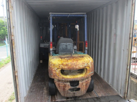 รถยกโฟร์คลิฟท์ยี่ห้อKOMATSUขนาด2ตันงาสไลด์นำเข้าจากญี่ปุ่นที่โคราช