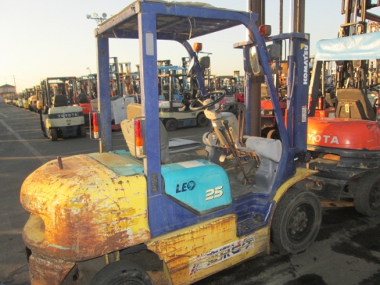 รถยกโฟร์คลิฟท์ยี่ห้อKOMATSUขนาด2ตันงาสไลด์นำเข้าจากญี่ปุ่นที่โคราช