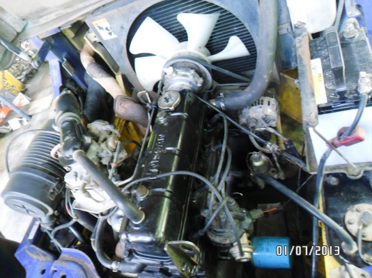 รถยกโฟร์คลิฟท์ยี่ห้อKOMATSUขนาด2ตันงาสไลด์นำเข้าจากญี่ปุ่นที่โคราช