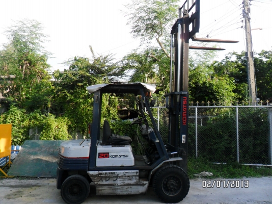 รถยกโฟร์คลิฟท์ยี่ห้อKOMATSUขนาด2ตันงาสไลด์นำเข้าจากญี่ปุ่นที่โคราช