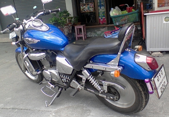 Honda Phantom 150cc.
