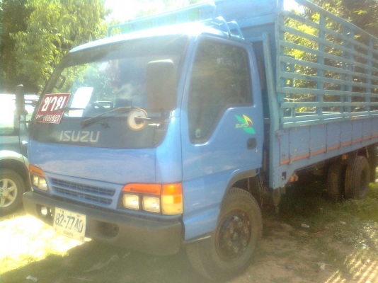 ขาย NPR  120 HPฝาขาว ห้างแท้ปี 43  NPR 66PX 5 T 710xxx แอร์เย็น DVDเพราะ (สุรินทร์)