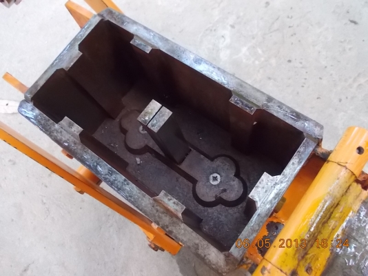 ขายเครื่องอัดบล็อกประสานแบบมือโยก