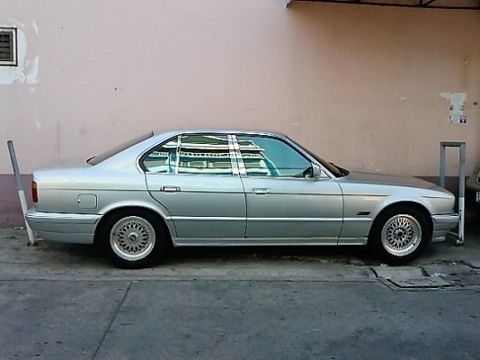 ขาย BMW ซีรี่ย5 วาง2JZ vvti ติดแก็ส แม็กแท้18นิ้ว