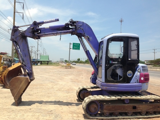 ขายรถแบคโฮ KOMATSU PC75UU-2 มีVDOครับ นำเข้าจากญี่ปุ่น สนใจติดต่อ 081-2990958