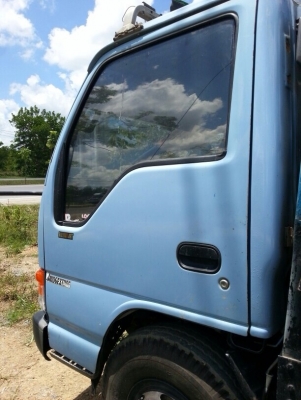 รถอิซูซุ 6 ล้อดั๊ม NQR 120 แรงม้า ปี 39  สนใจติดต่อ 081 - 6079515