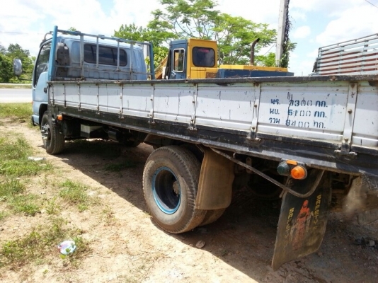 รถอิซูซุ 6 ล้อดั๊ม NQR 120 แรงม้า ปี 39  สนใจติดต่อ 081 - 6079515