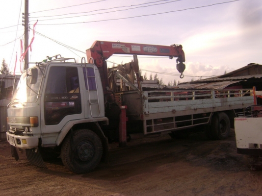 บริการรถหกล้ิอติดเครน 5 t