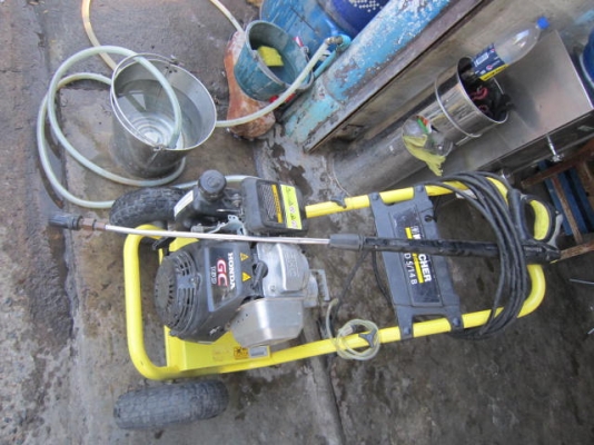 เครื่องฉีดน้ำแรงดันสูง ชนิด เครื่องยนต์