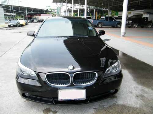 ขาย BMW 525ISE AUTO สีดำ วิ่งน้อย บุ๊คครบ สภาพป้ายแดง