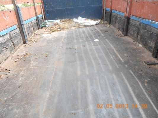 ขาย 6 ล้อ ISUZU 110 ฝาขาว ทะเบียนไม่ขาด