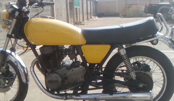 ลดราคาขายYamaha GX250คลาสสิค2ท่อขาย27900สนใจ0853647170