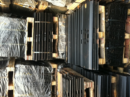 แผ่นแทร็ครถขุดขนาด800ม,ม,