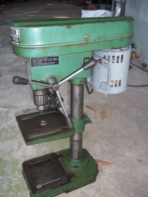 ขายเครื่องเจาะตัวเล็ก ตั้งโต๊ะ 1550