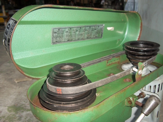 ขายเครื่องเจาะตัวเล็ก ตั้งโต๊ะ 1550