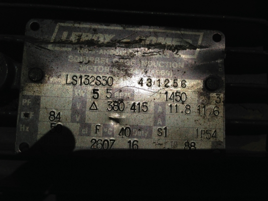 ขายหัวปั้มลม atlas copco พร้อมมอเตอร์ 7 hp สภาพสวย พร้อมใช้งาน