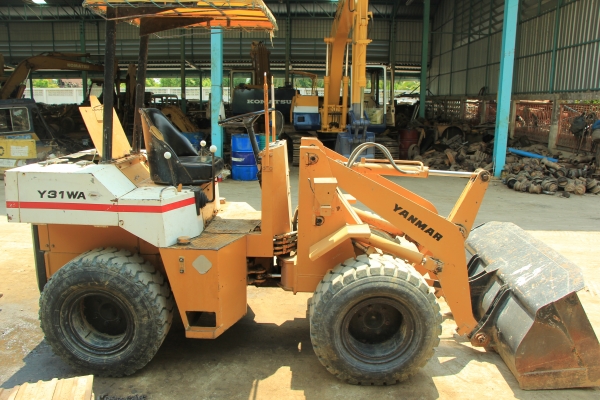 ขายรถตักล้อยางยันมาร์ YANMAR รุ่น Y31WA เอวอ่อน