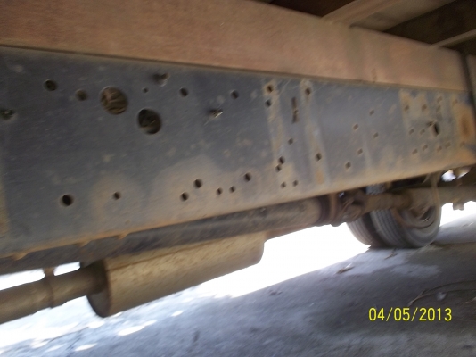 ขาย6ล้อ เดก้า  เครื่อง 240แรงม้า  อินเตอร์คูเลอร์  เบรคทิปฟี่