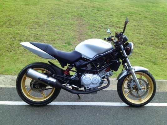 Honda VTR250cc