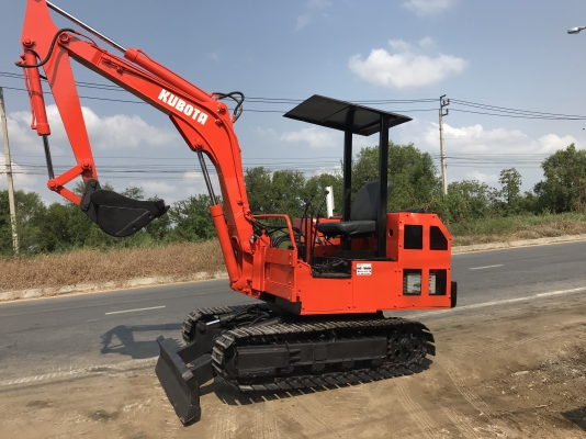 Kubota Kh1 สภาพดีเก่าญี่ปุ่น มีใบอินวอยไม่เคยใช้ในไทย