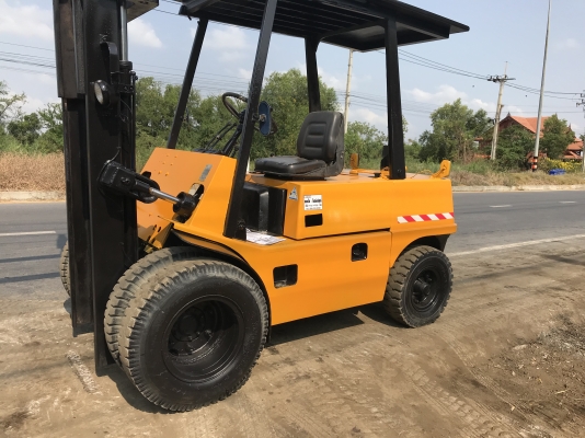 Komatsu 2fd40สภาพดีเก่าญี่ปุ่น มีใบอินวอยไม่เคยใช้ในไทย Komatsu 2fd40สภาพดีเก่าญี่ปุ่น มีใบอินวอยไม่เคยใช้ในไทย