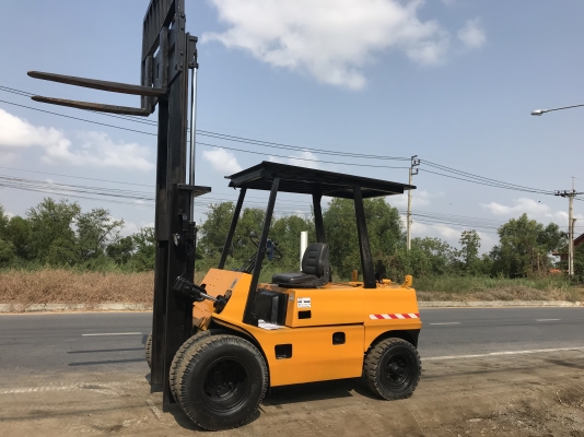 Komatsu 2fd40สภาพดีเก่าญี่ปุ่น มีใบอินวอยไม่เคยใช้ในไทย