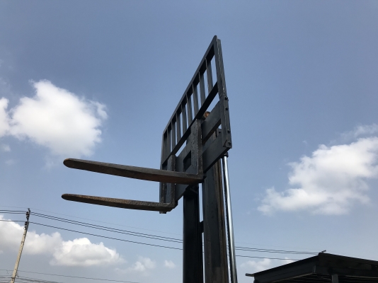 Komatsu 2fd40สภาพดีเก่าญี่ปุ่น มีใบอินวอยไม่เคยใช้ในไทย Komatsu 2fd40สภาพดีเก่าญี่ปุ่น มีใบอินวอยไม่เคยใช้ในไทย