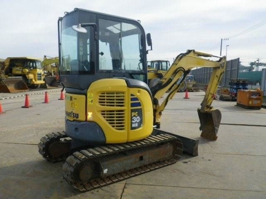 ขาย รถขุดเล็ก KOMATSU PC30MR-3 เก๋ง สวยๆ นำเข้าจากญี่ปุ่น โทร.090-986-2521 อ๊อบ
