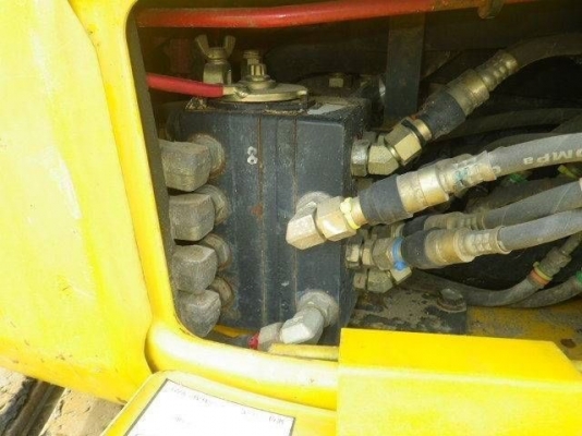 ขาย รถขุดเล็ก KOMATSU PC30MR-3 เก๋ง สวยๆ นำเข้าจากญี่ปุ่น โทร.090-986-2521 อ๊อบ