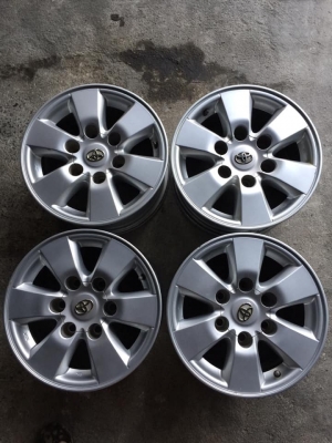 ล้อโตโยต้า ขอบ15+น๊อตเดิม #ชุด4วง4500บ. สนใจต่อรองได้ โทร0879050181.ส่งได้ทั่วไทย