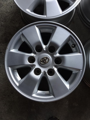 ล้อโตโยต้า ขอบ15+น๊อตเดิม #ชุด4วง4500บ. สนใจต่อรองได้ โทร0879050181.ส่งได้ทั่วไทย
