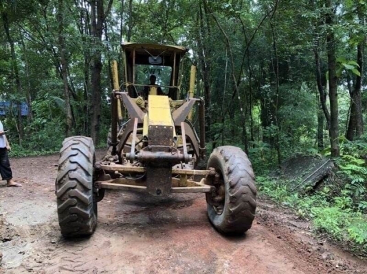 ขาย 1,080,000 บาท CATTERPILAR 12G ชีเรียล 81V01002 เครื่องดี เกียร์แรง (เอวทำใหม่) ระบบพร้อมใช้ เอกสารเล่มทะเบียน  รถอยู่  หนองคาย โทร 0610710295  สนใจ รายการสินค้า อื่นๆ ที่ เว็ปไชค์ Truck2Hand https://www.truck2hand.com/index.php?actions=content/search&