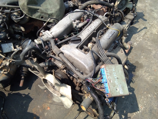 ขายเครื่องยนต์เบนซินนิสสัน sr20ฝาขาวหลังหัก ขายเครื่องยนต์เบนซินนิสสัน sr20ฝาขาวหลังหัก